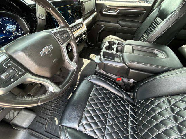 Photo of 2022 Silver Ice Metallic Chevrolet Silverado 1500