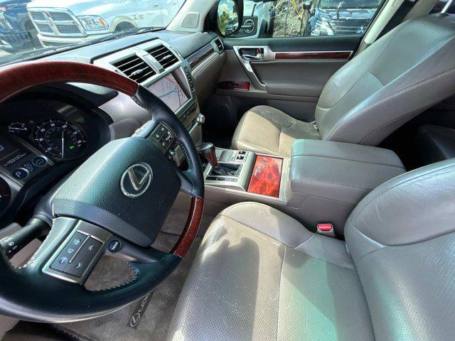 Photo of 2013 Starfire Pearl Lexus GX 460