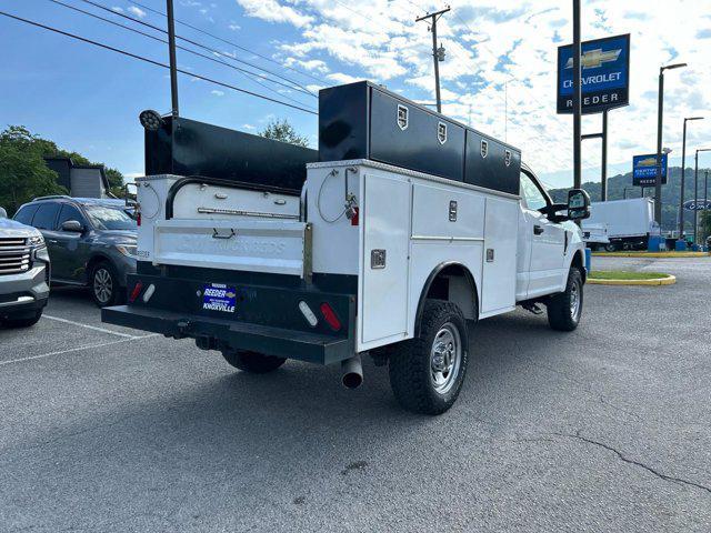 Photo of 2019 Oxford White Ford F-250