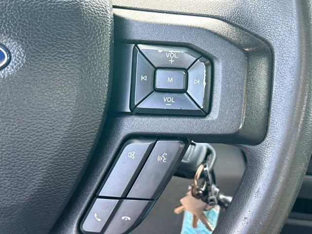 Photo of 2019 Oxford White Ford F-250