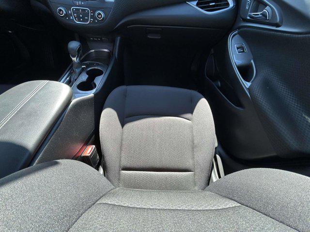 Photo of 2024 Mineral Gray Metallic Chevrolet Malibu