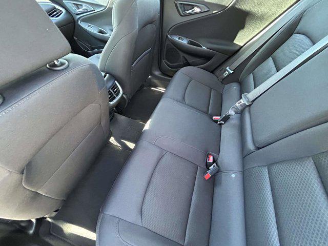 Photo of 2024 Mineral Gray Metallic Chevrolet Malibu