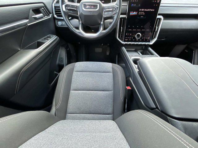 Photo of 2025 Summit White GMC Acadia