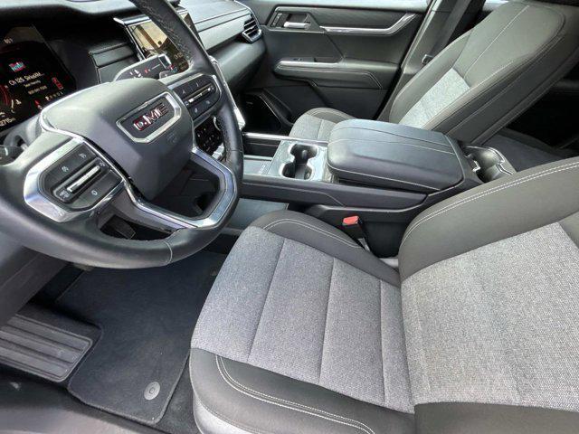 Photo of 2025 Summit White GMC Acadia