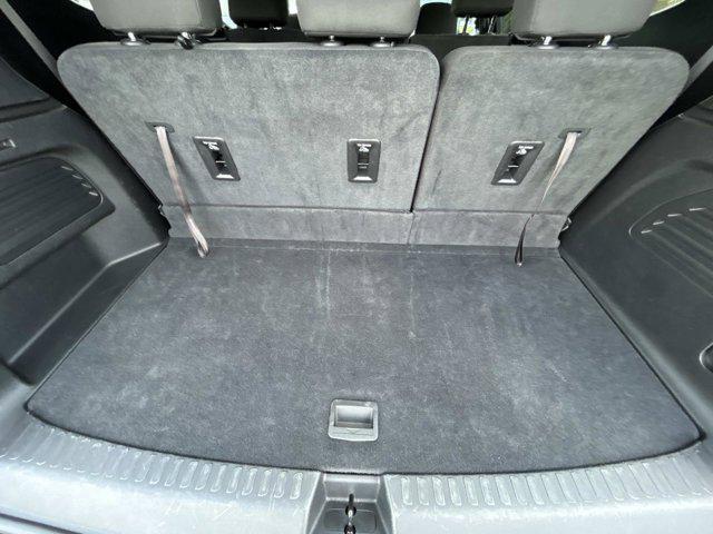 Photo of 2025 Summit White GMC Acadia
