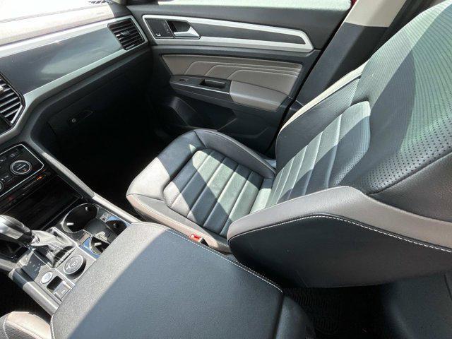 Photo of 2022 Aurora Red Metallic Volkswagen Atlas