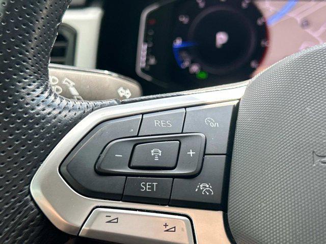 Photo of 2022 Aurora Red Metallic Volkswagen Atlas