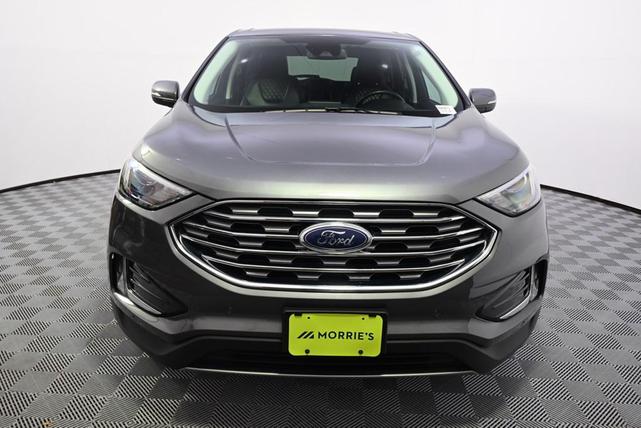 Photo of 2024 Gray Metallic Ford Edge