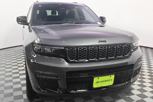 Photo of 2024 Baltic Gray Metallic Clearcoat Jeep Grand Cherokee L