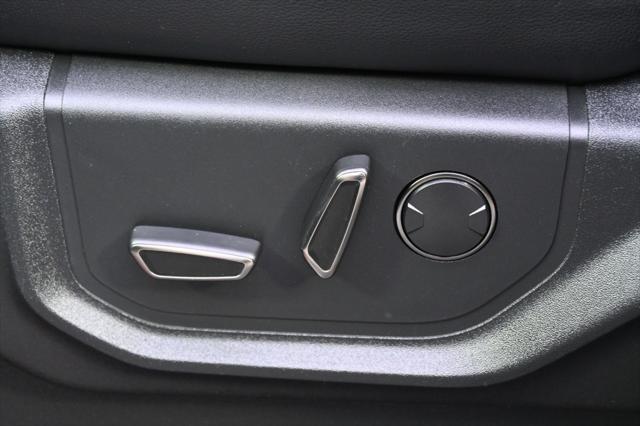 Photo of 2018 Shadow Black Ford F-150