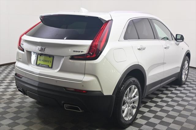 Photo of 2023 Crystal White Tricoat Cadillac XT4