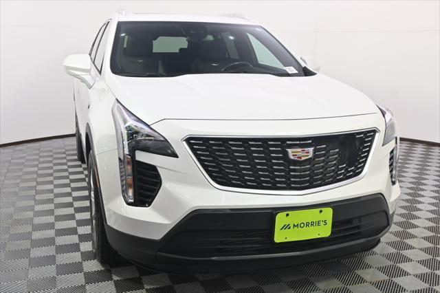 Photo of 2023 Crystal White Tricoat Cadillac XT4