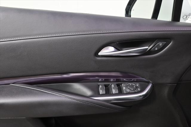 Photo of 2023 Crystal White Tricoat Cadillac XT4