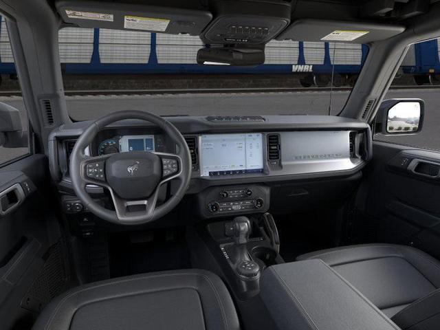 Photo of 2025 Oxford White Ford Bronco