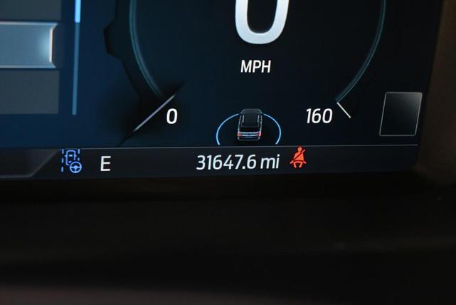 Photo of 2023 Oxford White Ford Expedition