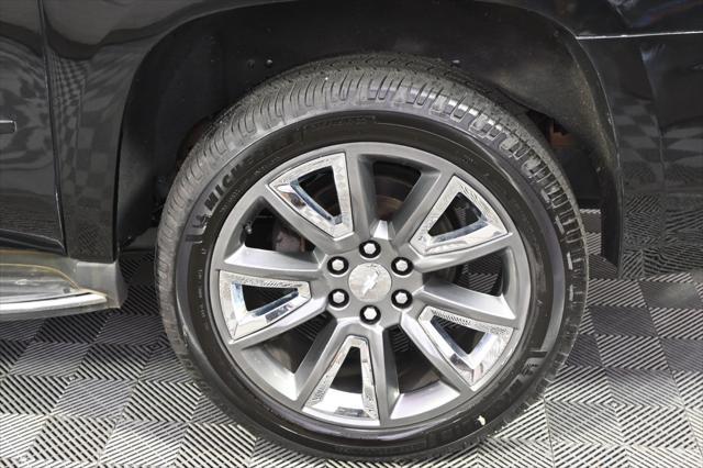 Photo of 2015 Black Chevrolet Suburban