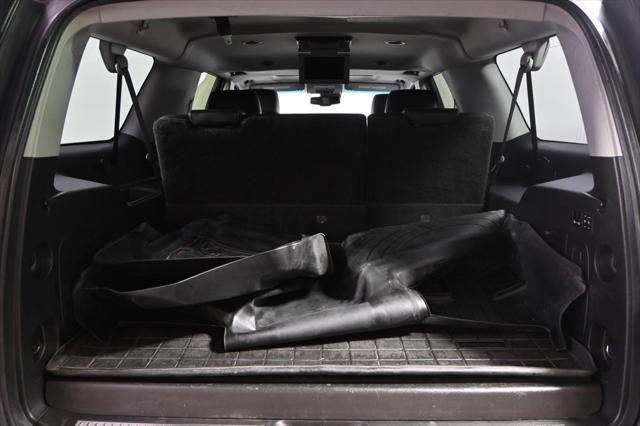 Photo of 2015 Black Chevrolet Suburban