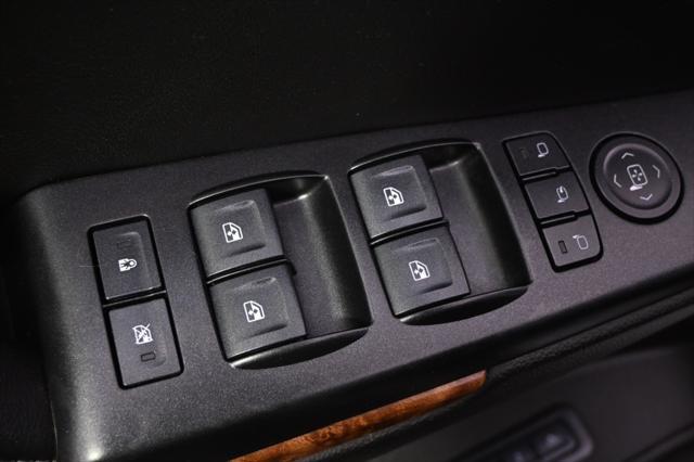 Photo of 2015 Black Chevrolet Suburban
