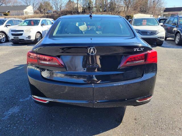 Photo of 2016 Black Acura TLX