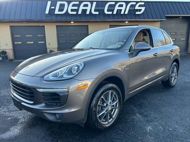 Photo of 2015 Pewter Porsche Cayenne