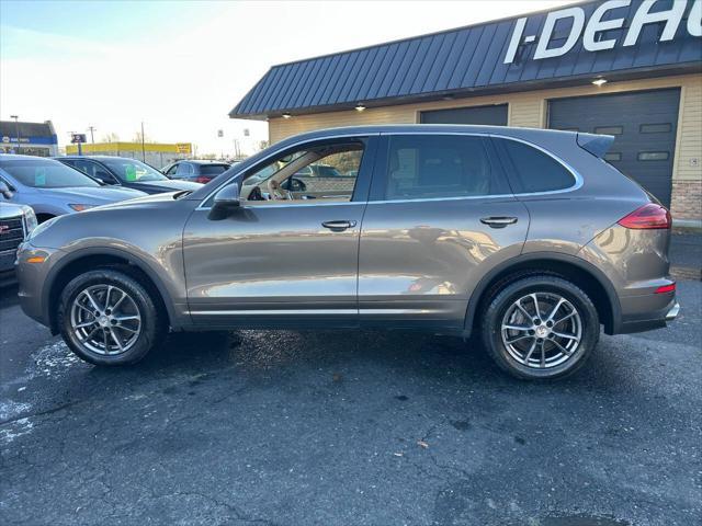 Photo of 2015 Pewter Porsche Cayenne