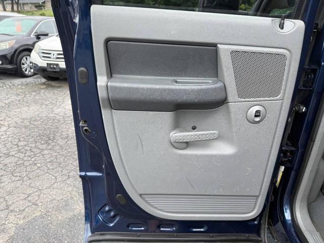 Photo of 2007 Blue Dodge Ram 2500
