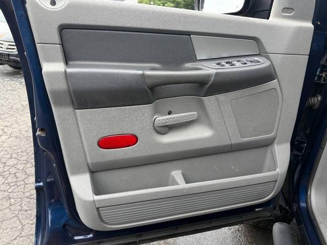 Photo of 2007 Blue Dodge Ram 2500