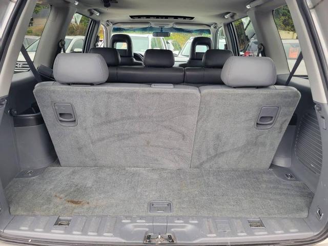 Photo of 2005 Silver Honda Pilot