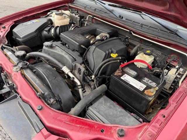 Photo of 2004 Burgundy Chevrolet Colorado