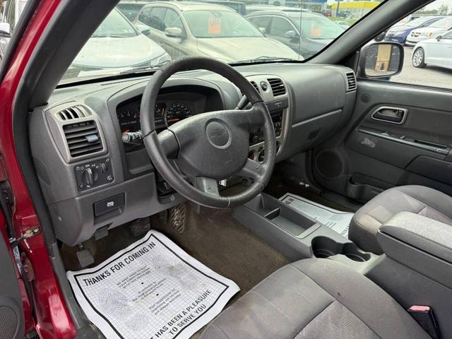 Photo of 2004 Burgundy Chevrolet Colorado