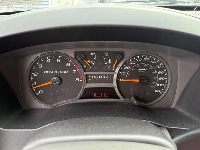 Photo of 2004 Burgundy Chevrolet Colorado
