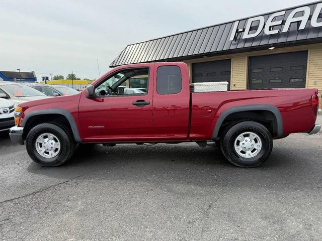 Photo of 2004 Burgundy Chevrolet Colorado