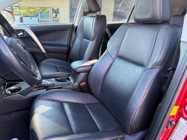 Photo of 2014 Red Toyota RAV4