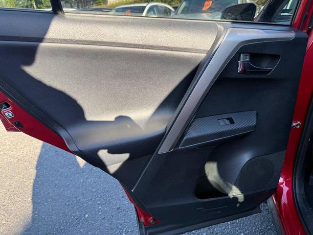 Photo of 2014 Red Toyota RAV4