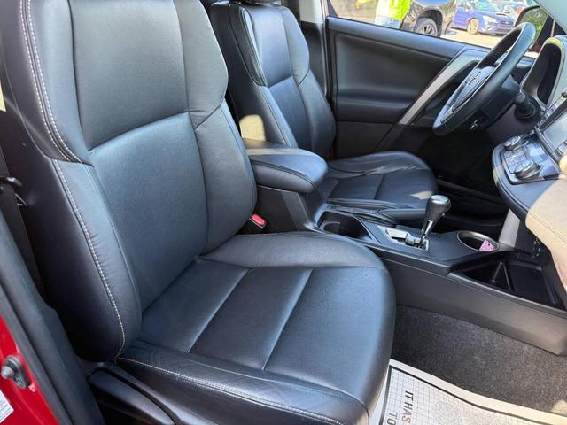 Photo of 2014 Red Toyota RAV4