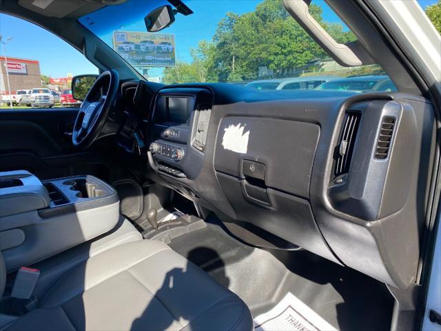 Photo of 2016 White GMC Sierra 2500
