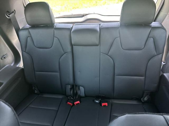 Photo of 2025 Ebony Black Kia Telluride