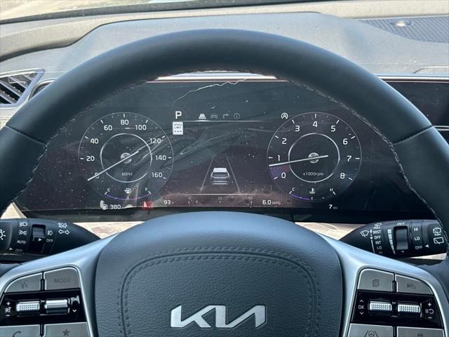 Photo of 2025 Ebony Black Kia Telluride
