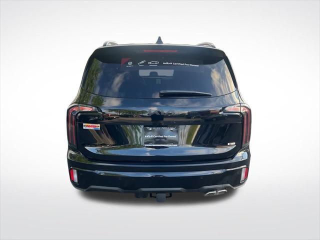 Photo of 2025 Ebony Black Kia Telluride