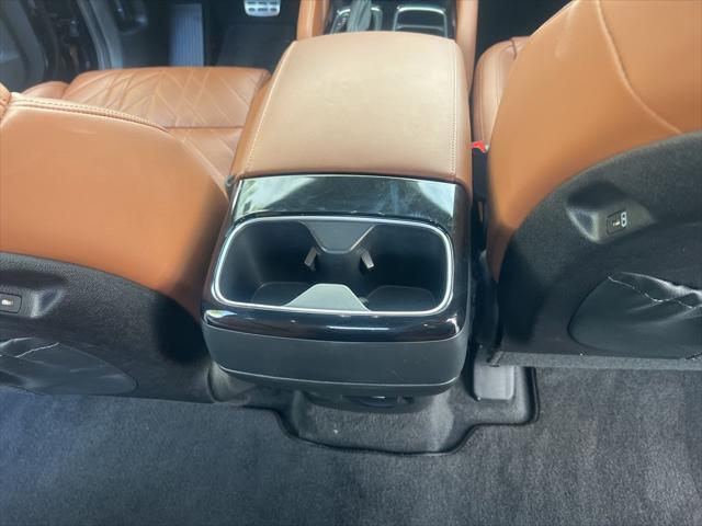 Photo of 2025 Ebony Black Kia Telluride