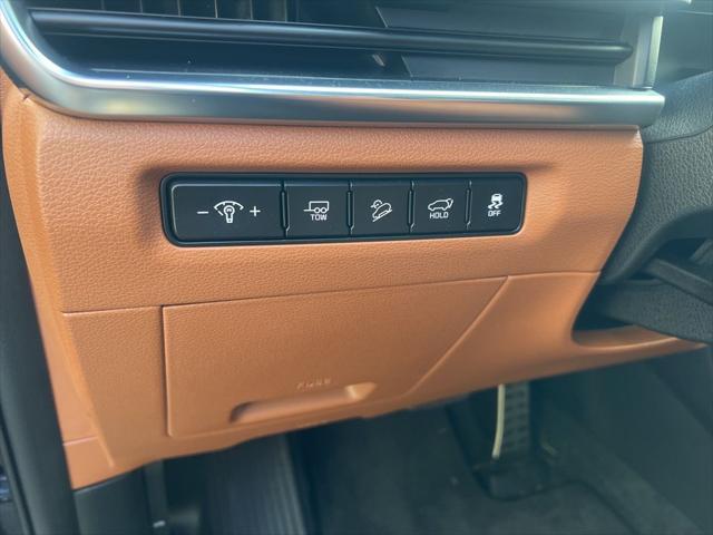 Photo of 2025 Ebony Black Kia Telluride