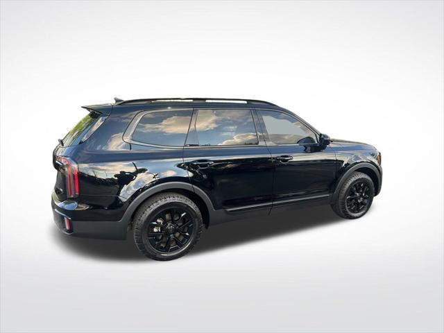 Photo of 2025 Ebony Black Kia Telluride