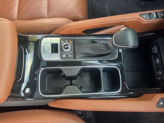 Photo of 2025 Ebony Black Kia Telluride