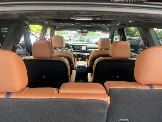 Photo of 2025 Ebony Black Kia Telluride