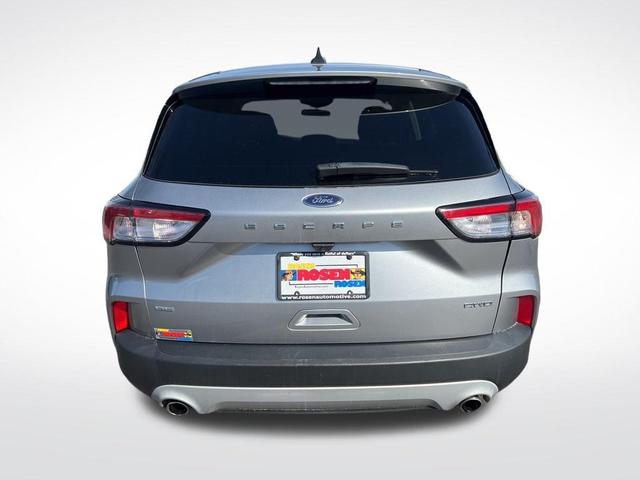 Photo of 2021 Silver Metallic Ford Escape