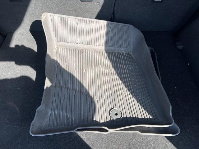 Photo of 2021 Silver Metallic Ford Escape