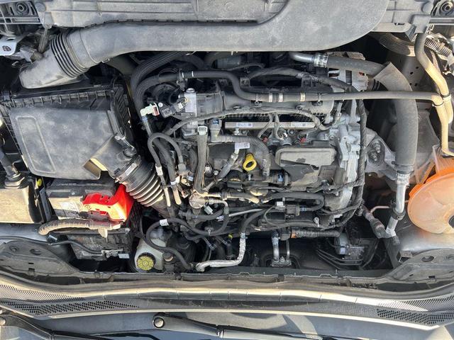 Photo of 2021 Silver Metallic Ford Escape