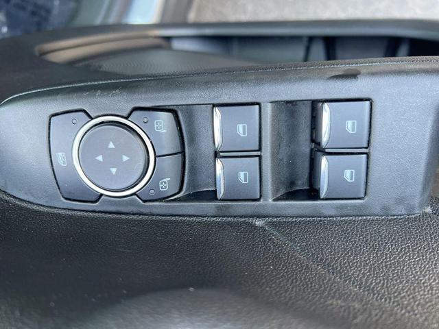 Photo of 2021 Silver Metallic Ford Escape