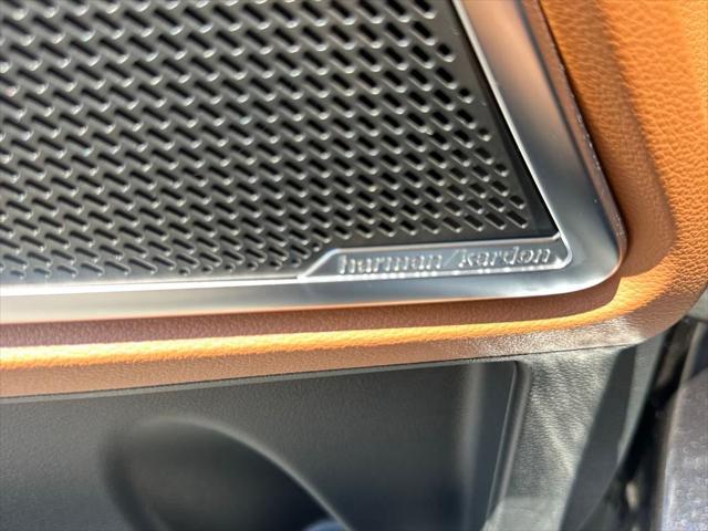 Photo of 2025 Panthera Metal Kia Telluride