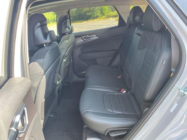 Photo of 2026 Wolf Gray Kia Sportage